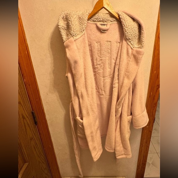 VS PINK Robe Size M/L - Picture 2 of 3